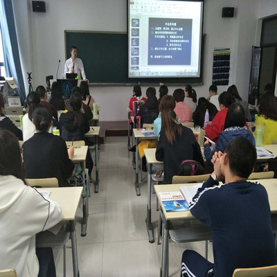 內(nèi)蒙古成公教育咨詢(xún) 點(diǎn)亮職業(yè)理想，助力公職夢(mèng)想